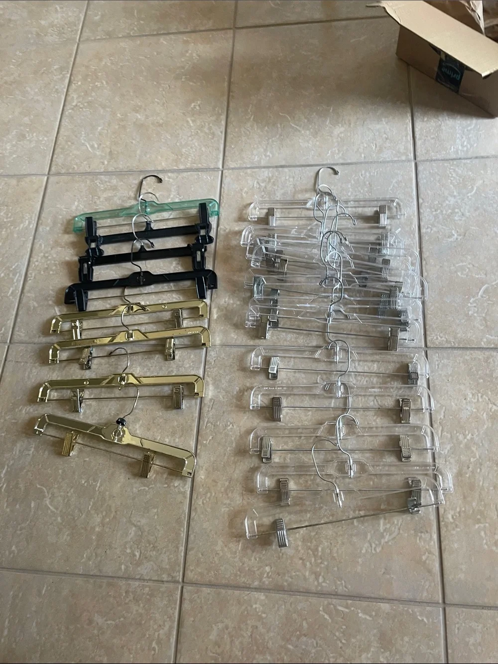 23 skirt hangers Clear and Gold Skirt/Pant Hangers with Clips 23 Pack